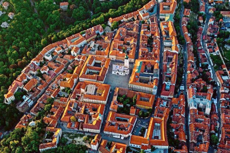 Deux collines de Zagreb Kaptol et Gradec Guide Zagreb