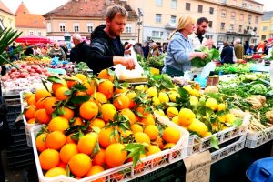 Dolac - vivace e pittoresco mercato del centro Zagabria
