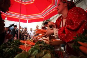 Dolac - vivace e pittoresco mercato del centro Zagabria